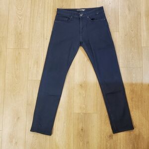 SOLD Mavi Jake Athletic Slim Leg Denim Jeans (31x32)